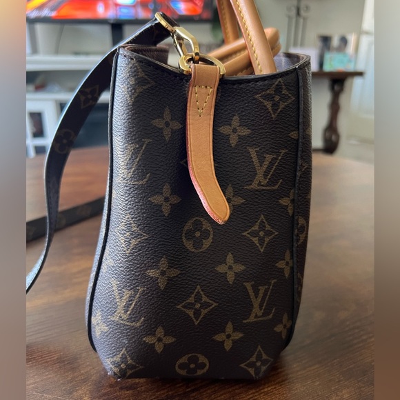 Louis Vuitton LV Monogram Montaigne BB - Picture 6 of 7